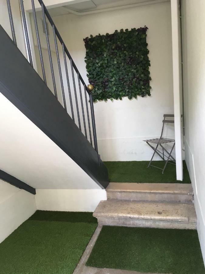 Appartements Le Cru Colbert بون المظهر الخارجي الصورة